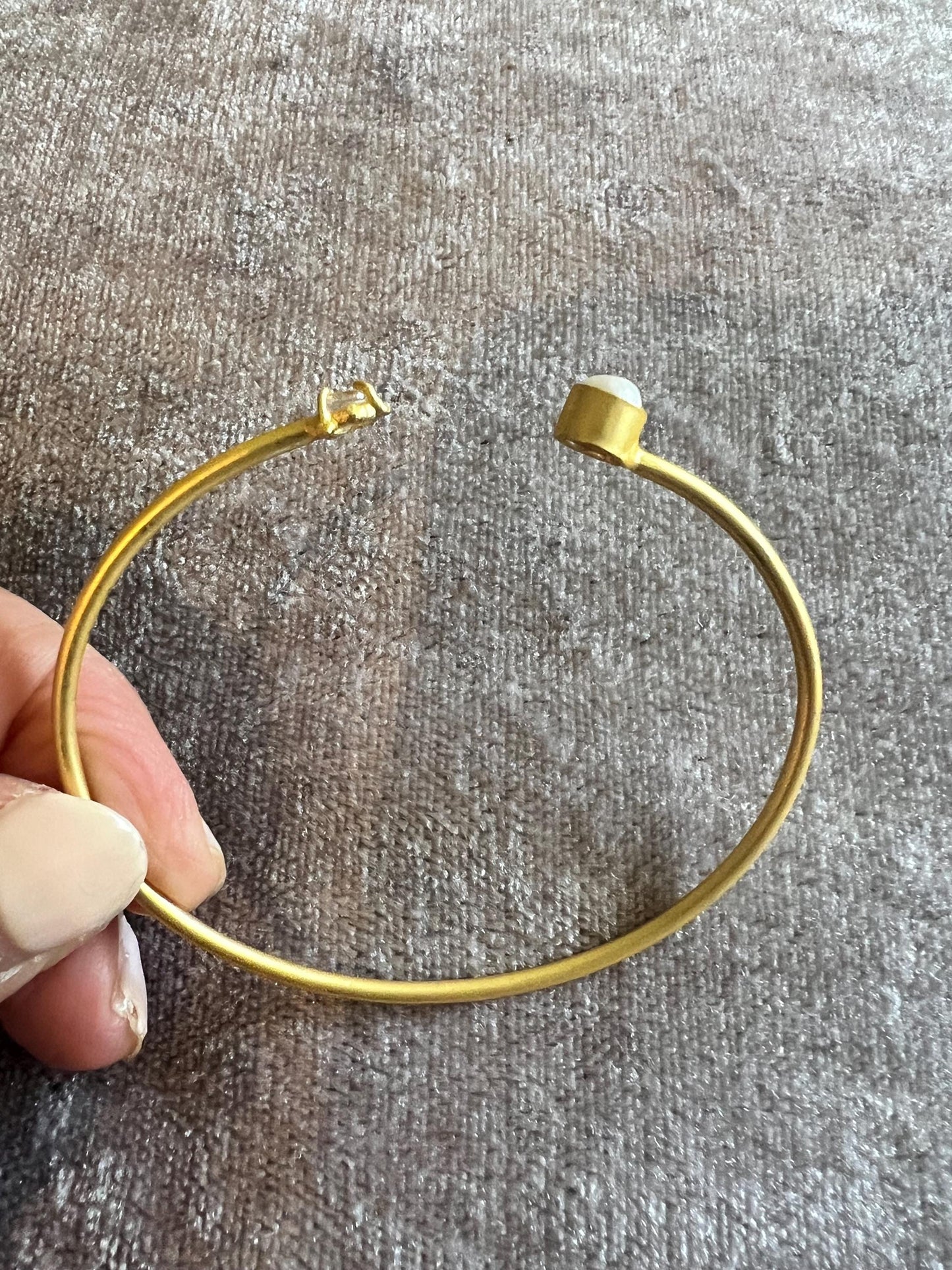 Bracelet, mother of pearl and quartz gemstone on Matt gold base